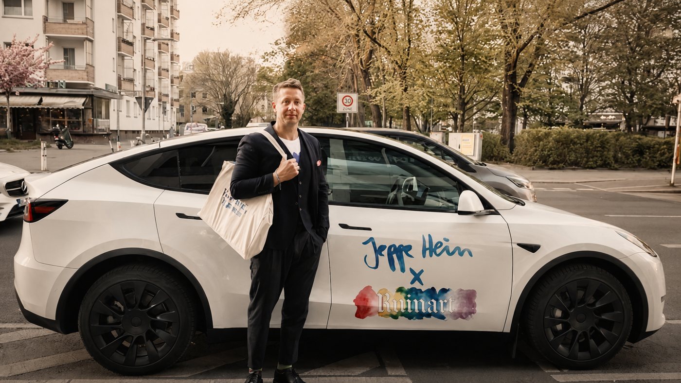 AYDEN Fahrzeug bei einem Event